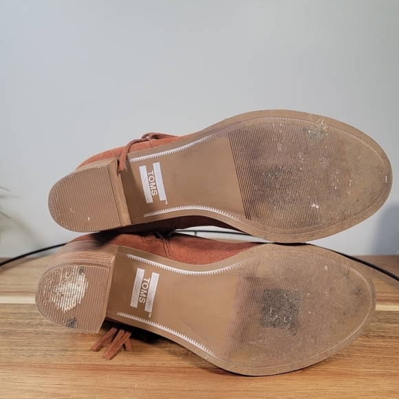Toms Lunata Brown Cognac Rust suede fringe heel Booties boho western Size 8.5 - Picture 14 of 16